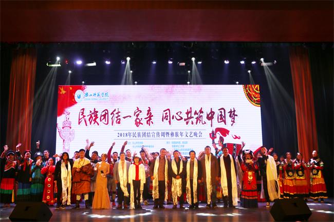 1542704156576410.jpg 1542613436291970.jpg